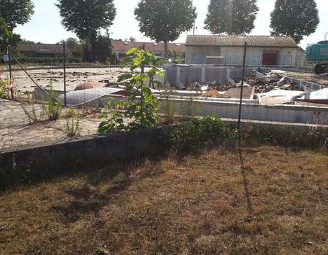 Démolition de la piscine Tournesol à Lesparre-Médoc