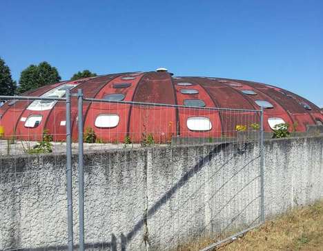 Démolition de la piscine Tournesol à Lesparre-Médoc