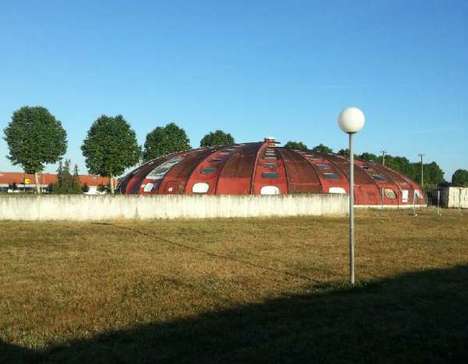 Démolition de la piscine Tournesol à Lesparre-Médoc